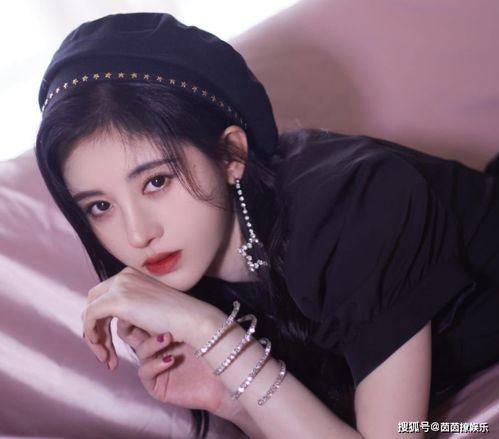 娱乐吃瓜姐鞠婧祎,娱乐圈的吃瓜女王，揭秘明星幕后故事”